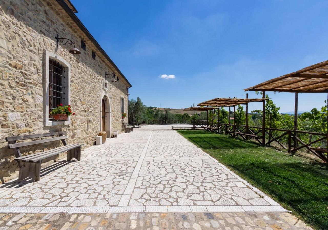 Agriturismo Torre Gialluise Gesualdo Exterior photo